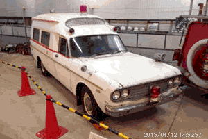 展示時のトヨタメトロポリタン型救急車の写真（レトロぶーぶ館にて）